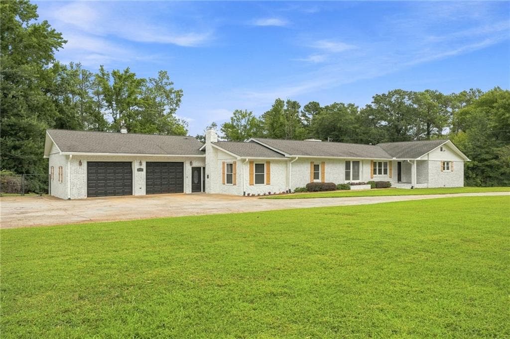 4 bedroom, 3 bathroom, 4,026 sq ft single family residence for sale at 2716 S 16 Highway, Carrollton, GA 30116