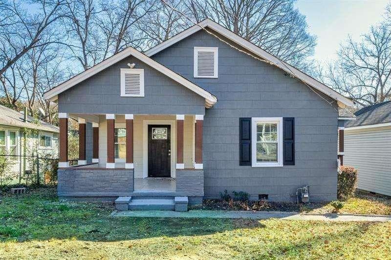 2 bedroom, 1 bathroom, 980 sq ft single family residence for sale at 2506 Maple Street, East Point, GA 30344