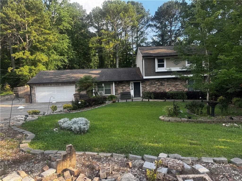 4 bedroom, 3 bathroom, 1,904 sq ft single family residence for sale at 7423 Chilton Lane, Riverdale, GA 30274