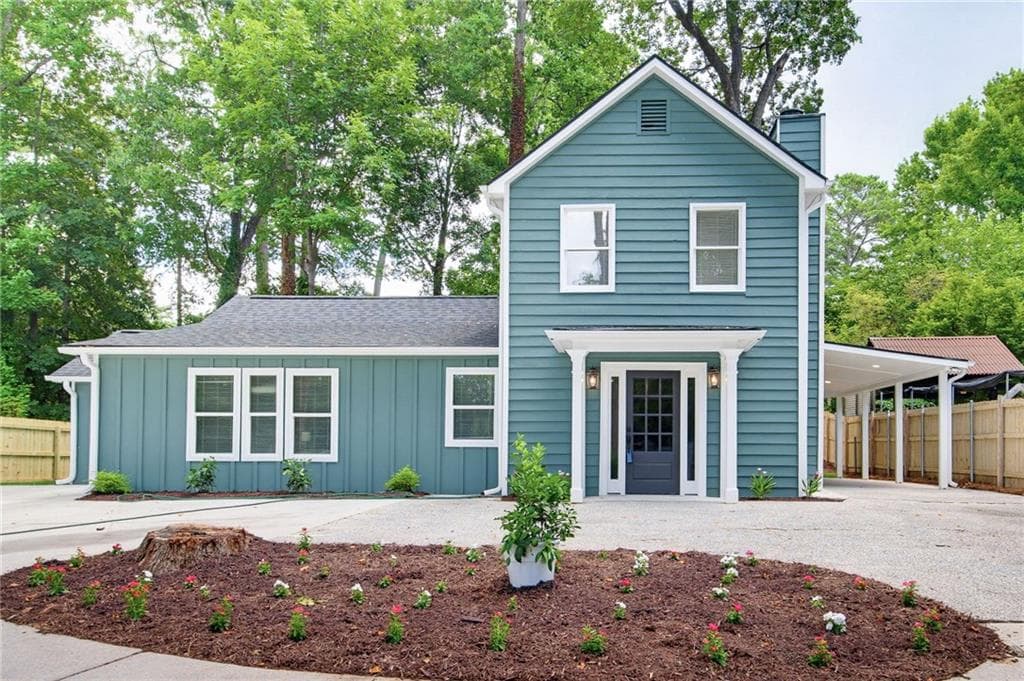 4 bedroom, 3 bathroom, 1,440 sq ft single family residence for sale at 1383 Natchez Trace, Marietta, GA 30008