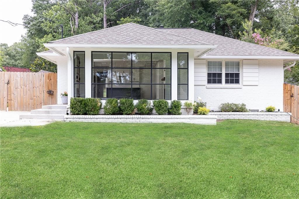2 bedroom, 1 bathroom, 1,163 sq ft single family residence sold at 820 Wayland Court, Smyrna, GA 30080