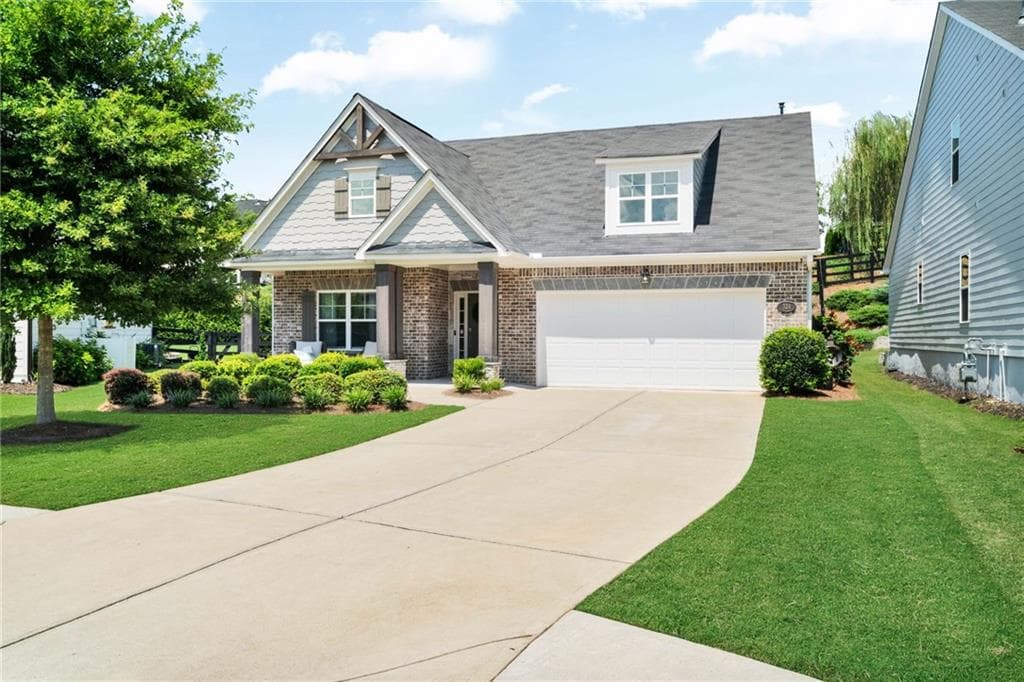 4 bedroom, 3 bathroom, 2,585 sq ft single family residence under contract at 324 Coppergate Court, Canton, GA 30115