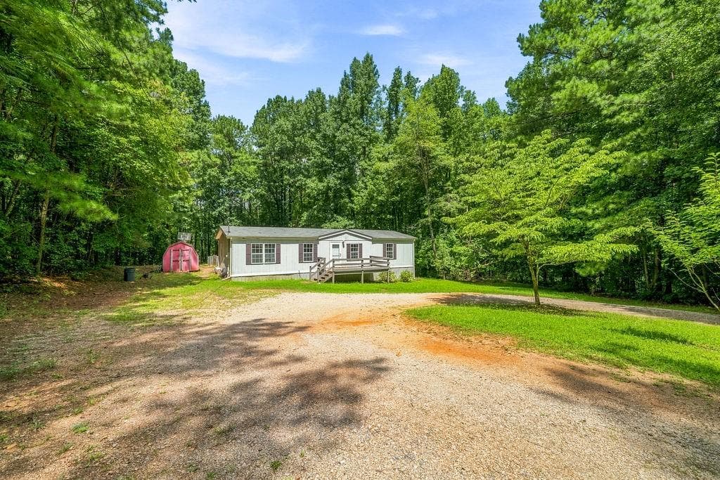 4 bedroom, 2 bathroom, 1,248 sq ft single family residence for sale at 65 Colbert Road, Dallas, GA 30132