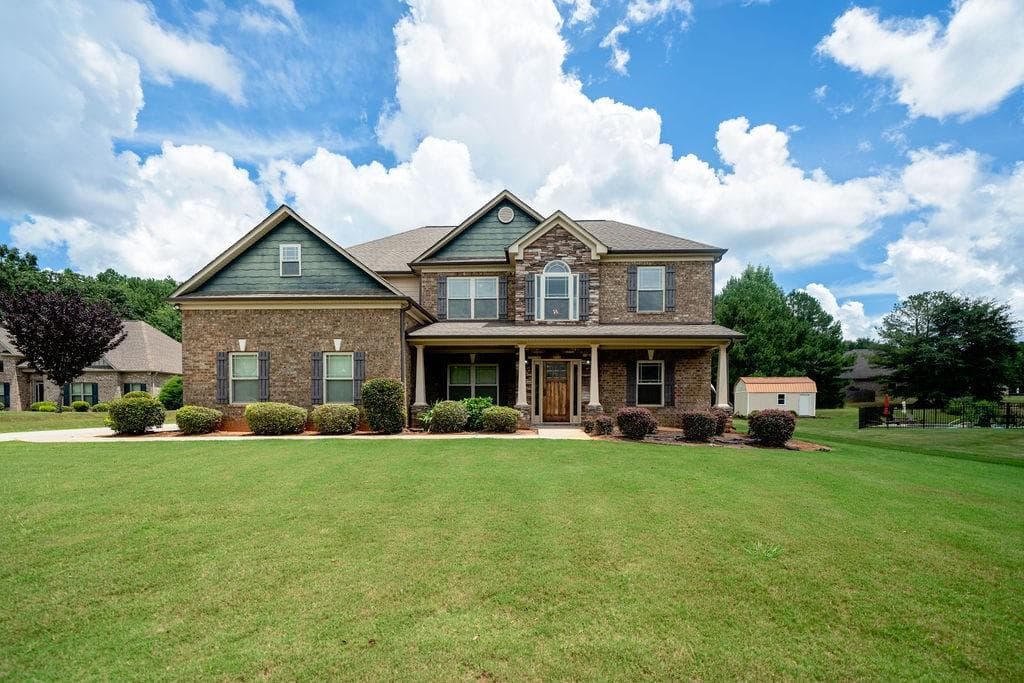 4 bedroom, 3 bathroom, 2,963 sq ft single family residence under contract at 158 Walcille Lane, Mcdonough, GA 30252