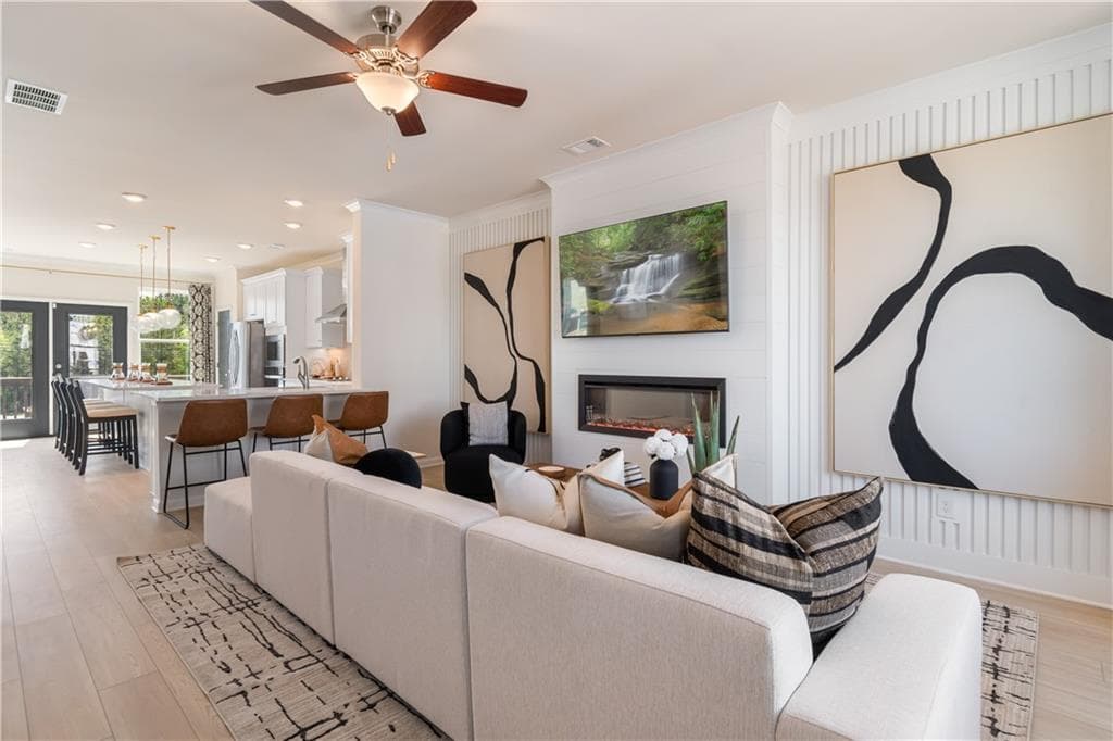 2 bedroom, 4 bathroom, 1,923 sq ft townhouse for sale at 2802 Daybreak Lane, Newnan, GA 30265
