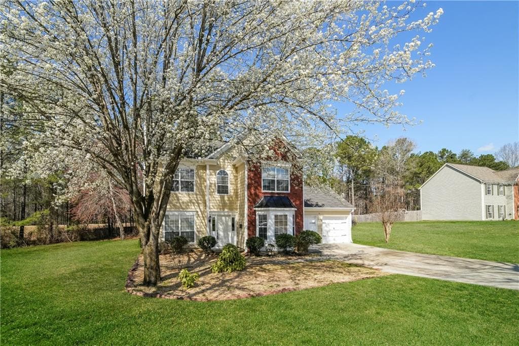 3 bedroom, 3 bathroom, 1,823 sq ft single family residence for sale at 130 Summerfield Court, Acworth, GA 30101