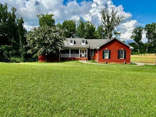 7 bedroom, 4 bathroom, 4,578 sq ft single family residence for sale at 7643 Highway 145, Carnesville, GA 30521
