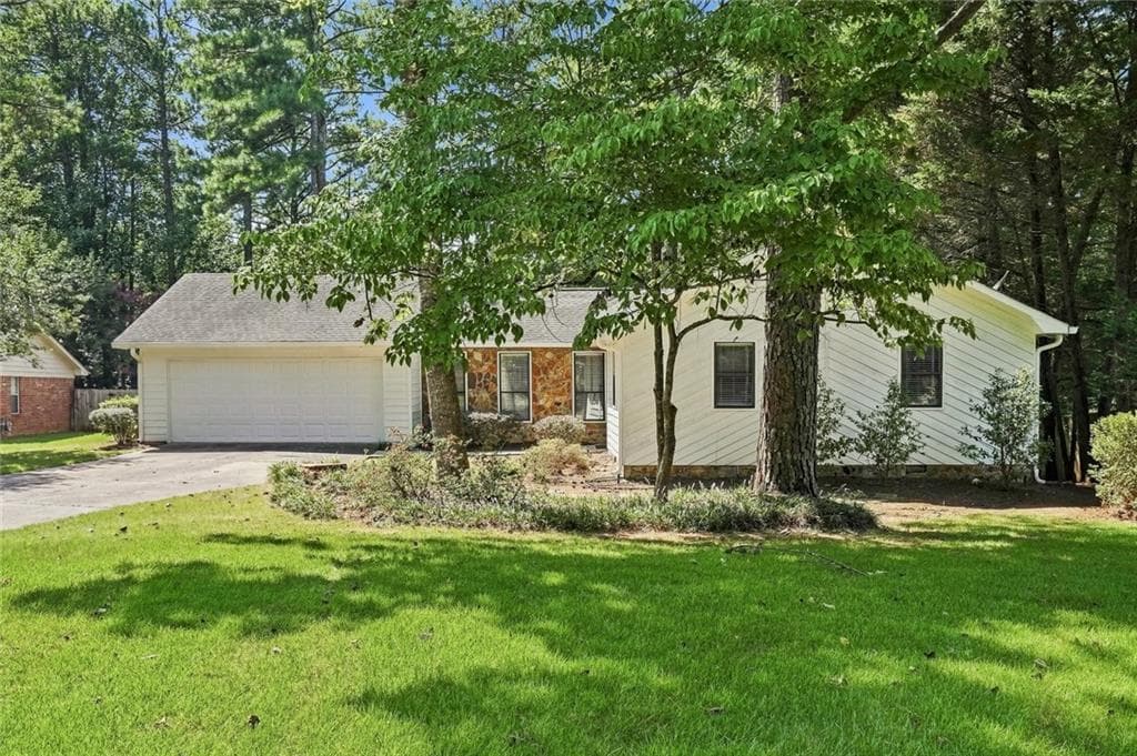 3 bedroom, 3 bathroom, 1,566 sq ft single family residence for sale at 4049 Tutwren Court, Marietta, GA 30066