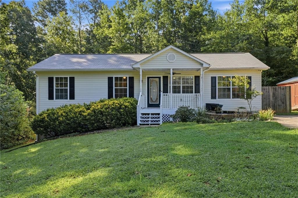 4 bedroom, 2 bathroom, 1,128 sq ft single family residence for sale at 54 Cross Sabre Drive, Dawsonville, GA 30534