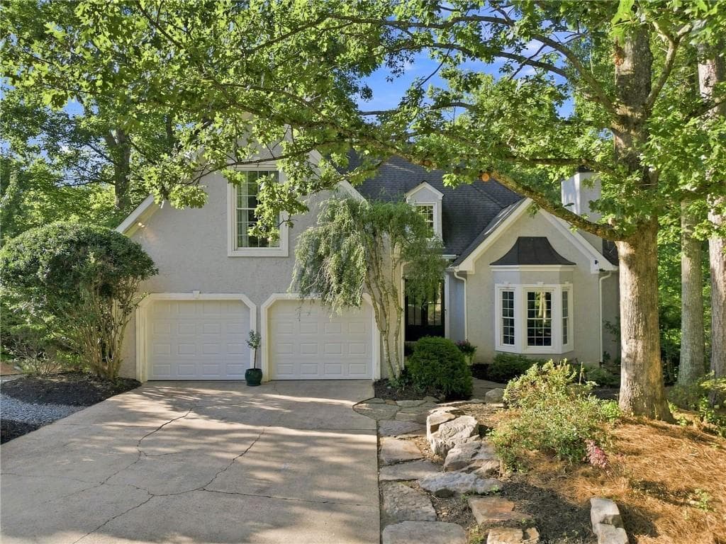 5 bedroom, 5 bathroom, 4,085 sq ft single family residence for sale at 2040 Shallowford Park Manor, Roswell, GA 30075