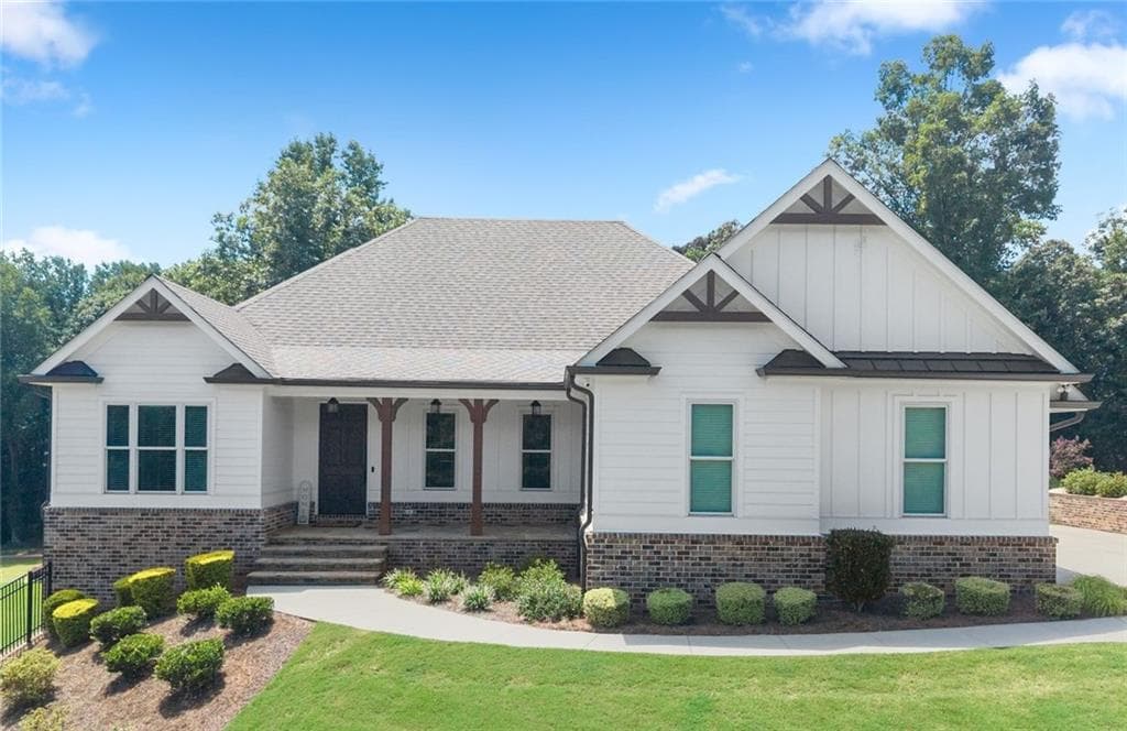 4 bedroom, 4 bathroom, 3,508 sq ft single family residence for sale at 4466 Park Royal Drive, Flowery Branch, GA 30542
