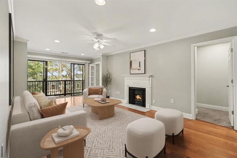 2 bedroom, 2 bathroom, 1,249 sq ft condominium for sale at 1202 Pine Heights, Atlanta, GA 30324