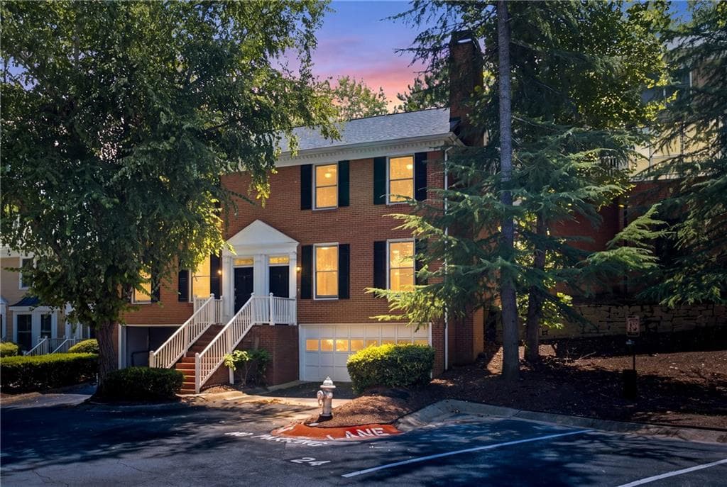 3 bedroom, 3 bathroom, 1,750 sq ft townhouse for sale at 7500 Roswell Road 6, Sandy Springs, GA 30350