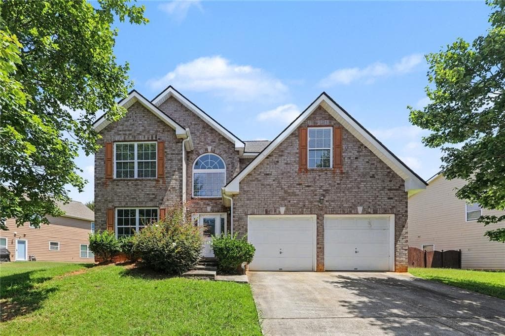 4 bedroom, 4 bathroom, 2,451 sq ft single family residence for sale at 1020 Buckingham Terrace, Fairburn, GA 30213