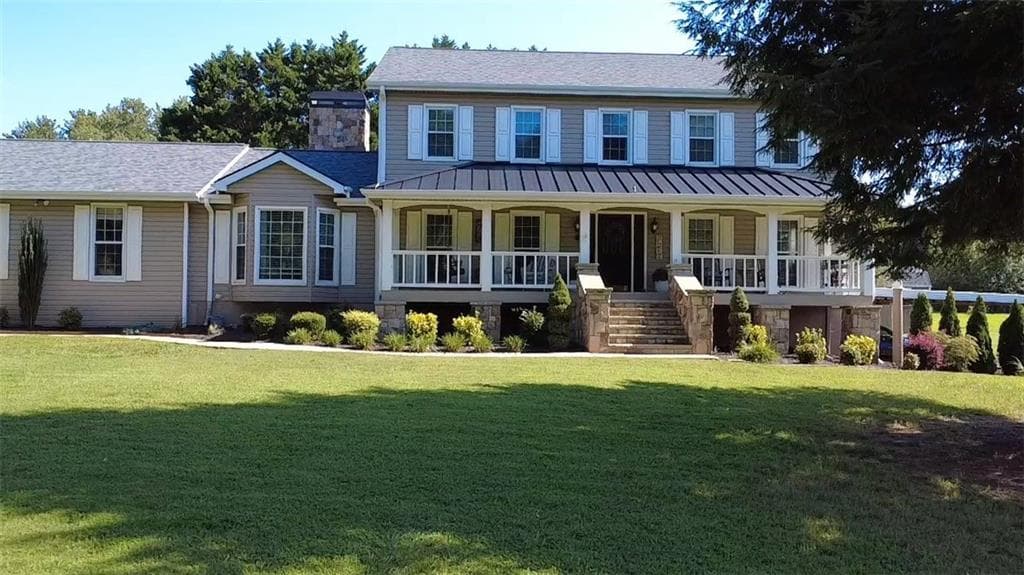 3 bedroom, 3 bathroom, 2,984 sq ft single family residence under contract at 162 Hartfield Lane, Dallas, GA 30157