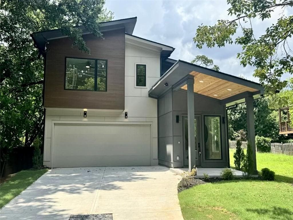 4 bedroom, 4 bathroom, 3,200 sq ft single family residence under contract at 31 Walthall, Atlanta, GA 30316