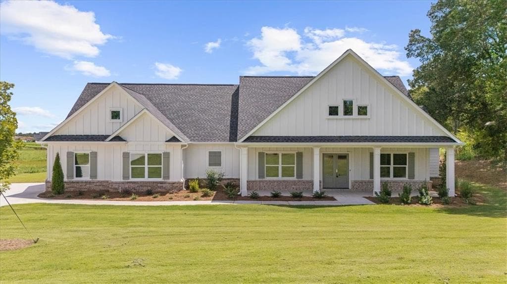3 bedroom, 3 bathroom, 2,500 sq ft single family residence under contract at 5355 Noah Road, Cumming, GA 30041