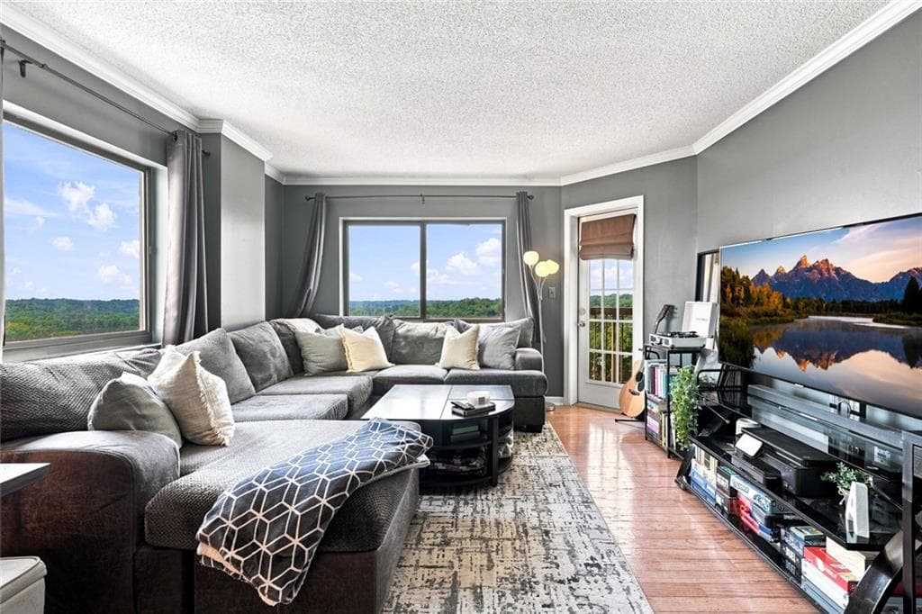 1 bedroom, 1 bathroom, 769 sq ft condominium for sale at 795 Hammond Drive 1708, Sandy Springs, GA 30328