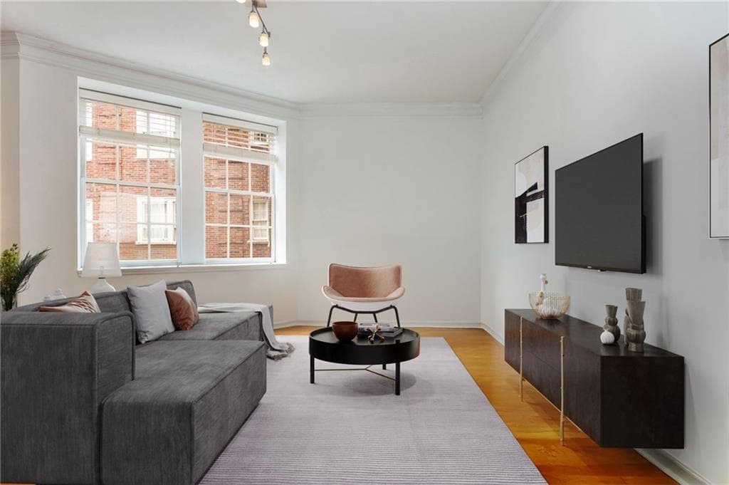 1 bedroom, 1 bathroom, 902 sq ft condominium for sale at 800 Peachtree Street 306, Atlanta, GA 30308