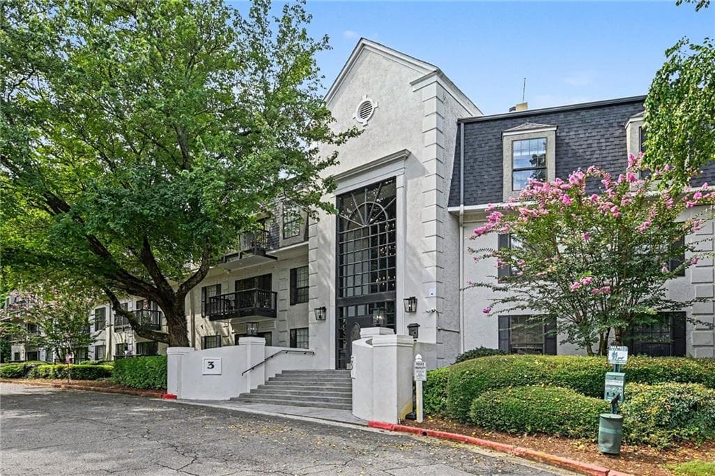 2 bedroom, 2 bathroom, 1,504 sq ft condominium for sale at 3113 Pine Heights Drive, Atlanta, GA 30324