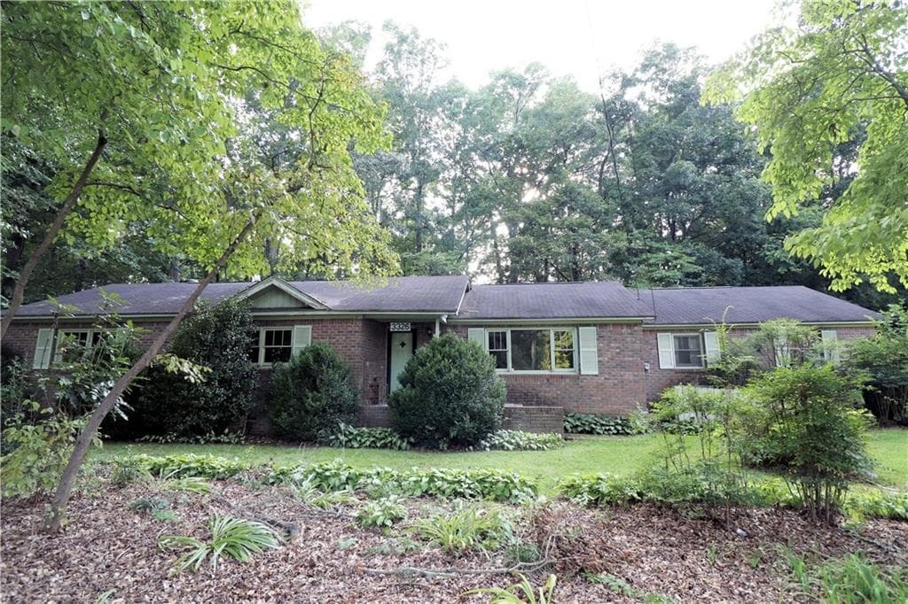3 bedroom, 2 bathroom, 1,520 sq ft single family residence for sale at 3326 New Macland Road, Powder Springs, GA 30127