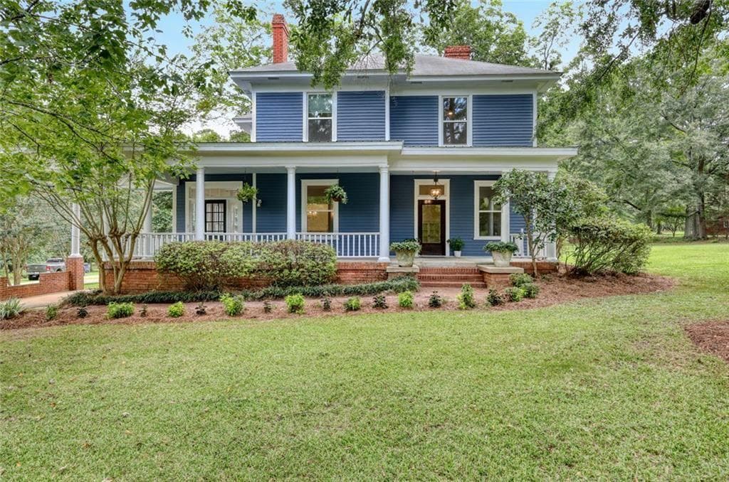 5 bedroom, 2 bathroom, 3,264 sq ft single family residence for sale at 1060 Hill Street, Concord, GA 30206