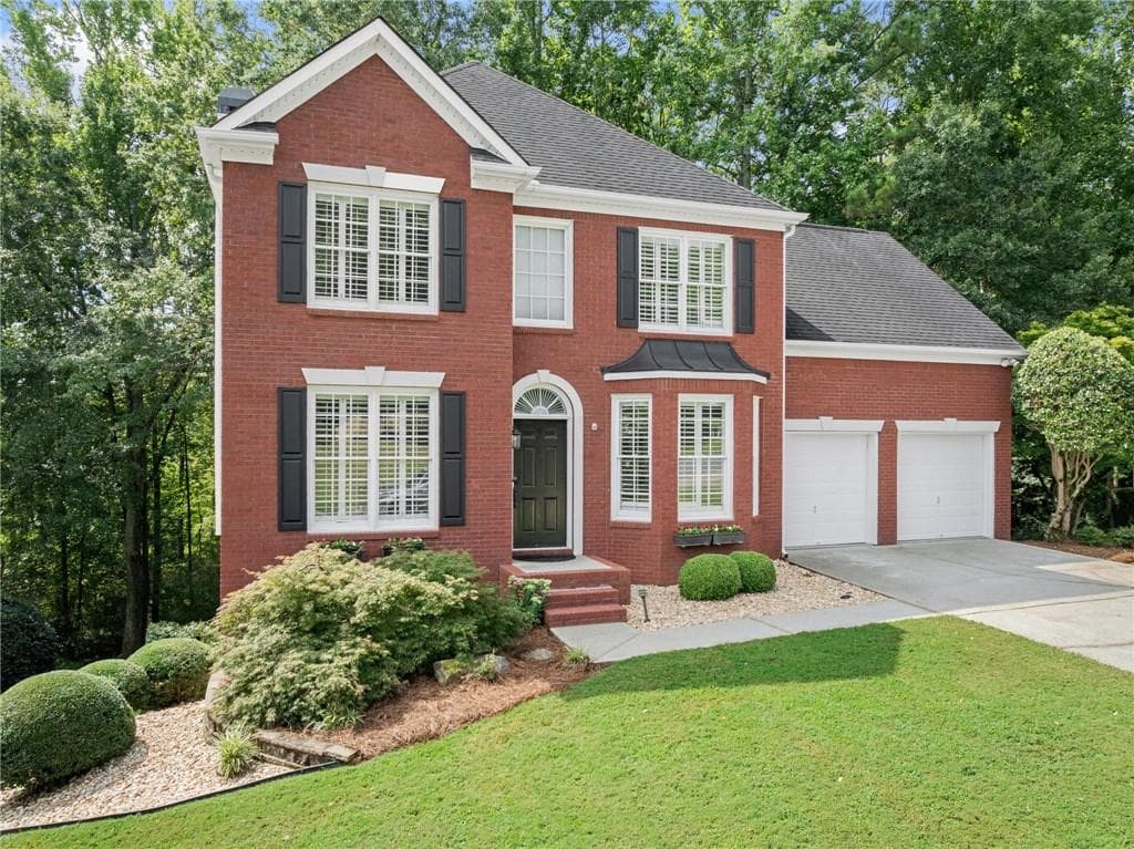 4 bedroom, 3 bathroom, 3,188 sq ft single family residence under contract at 5595 Shepherds Pond, Alpharetta, GA 30004