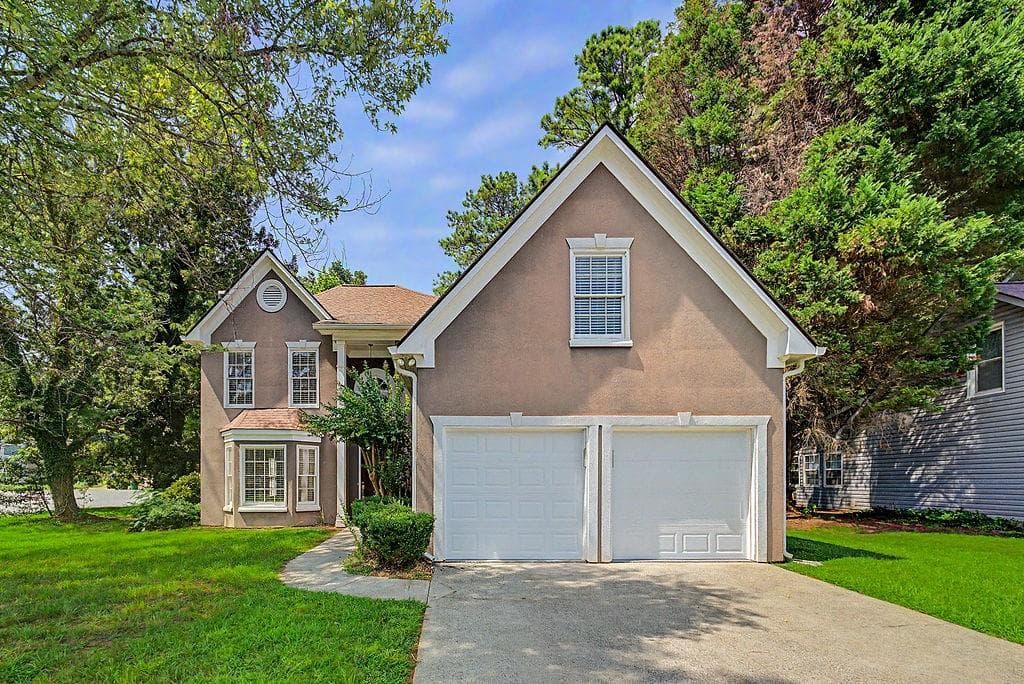 4 bedroom, 3 bathroom, 2,270 sq ft single family residence for sale at 566 Parliament Street, Marietta, GA 30066