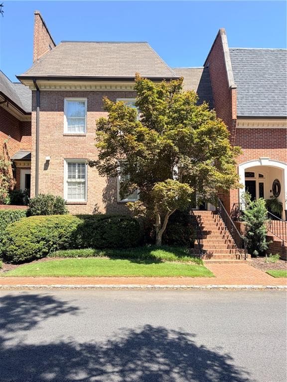 3 bedroom, 5 bathroom, 3,016 sq ft townhouse for sale at 504 Townsend Place, Atlanta, GA 30327