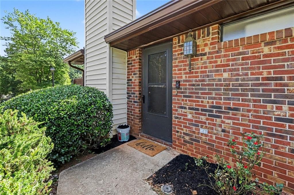 2 bedroom, 2 bathroom, 1,204 sq ft condominium for sale at 6032 Wintergreen Road, Norcross, GA 30093