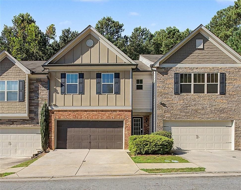 3 bedroom, 3 bathroom, 2,004 sq ft townhouse for rent at 1305 Bridge Peak Lane, Norcross, GA 30093 for $2,495 a month