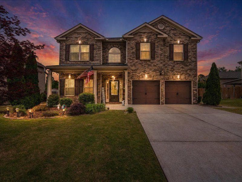 4 bedroom, 3 bathroom, 3,318 sq ft single family residence for sale at 5680 Banner Boulevard, Cumming, GA 30028