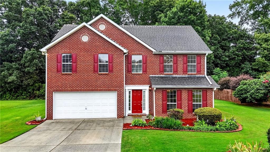 3 bedroom, 3 bathroom, 2,516 sq ft single family residence under contract at 5785 Grove Place Crossing, Lilburn, GA 30047