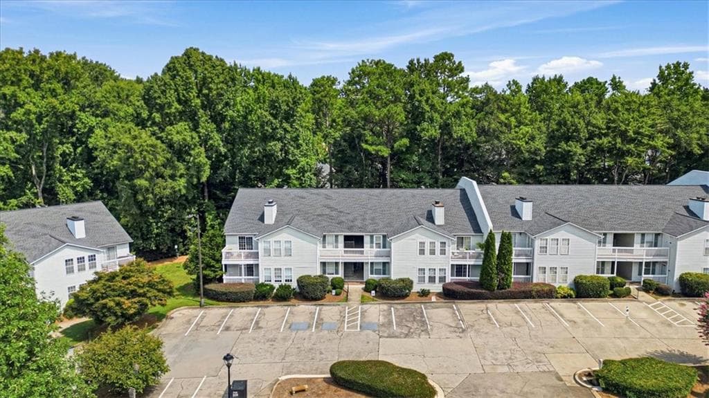 2 bedroom, 2 bathroom, 1,150 sq ft condominium for sale at 2052 Brian Way, Decatur, GA 30033