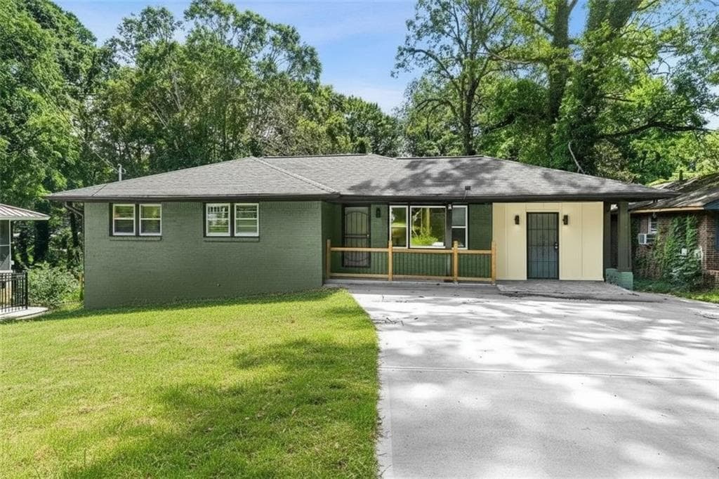 4 bedroom, 3 bathroom, 1,526 sq ft single family residence for sale at 2908 Browns Mill Road, Atlanta, GA 30354