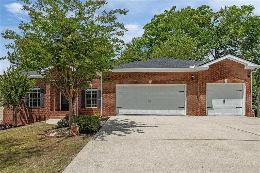 5 bedroom, 4 bathroom, 3,800 sq ft single family residence for sale at 8828 Patricia Rose, Douglasville, GA 30134