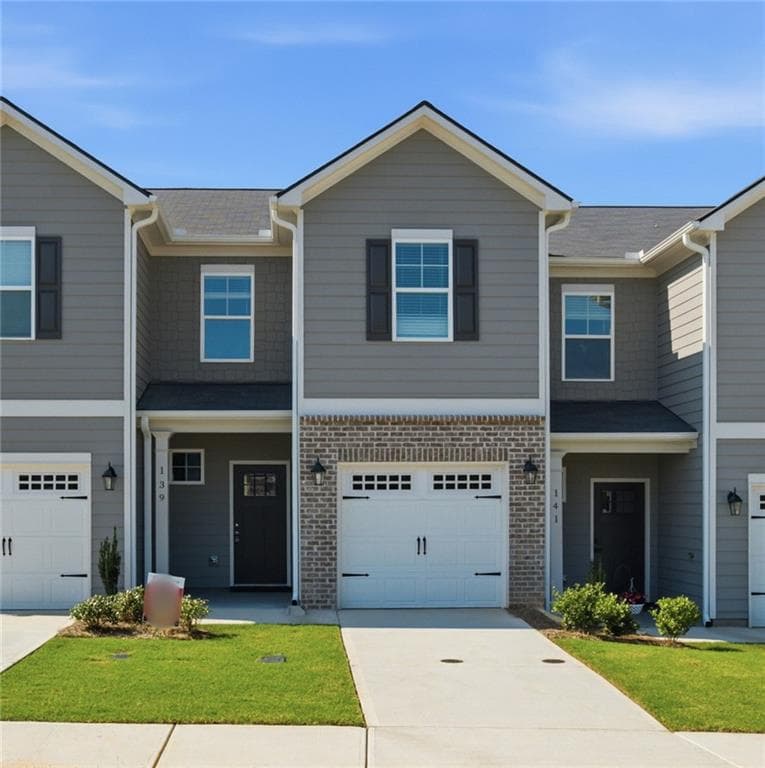 3 bedroom, 3 bathroom, 1,302 sq ft townhouse under contract at 139 Chastain Drive, Cartersville, GA 30120