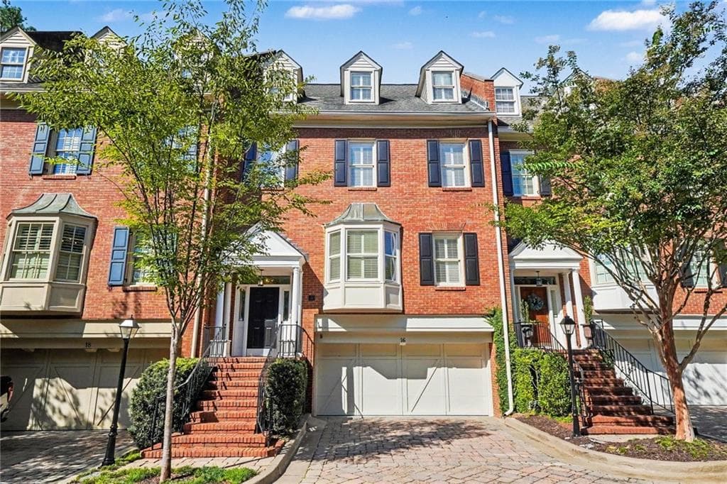 3 bedroom, 4 bathroom, 3,125 sq ft townhouse for sale at 3685 Peachtree Road Northeast 16, Atlanta, GA 30319