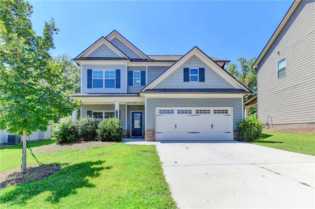 4 bedroom, 3 bathroom, 2,225 sq ft single family residence for sale at 4409 Beechnut View, Gainesville, GA 30504