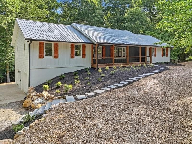 3 bedroom, 3 bathroom, 2,264 sq ft single family residence for sale at 627 Ammons Drive, Waleska, GA 30183