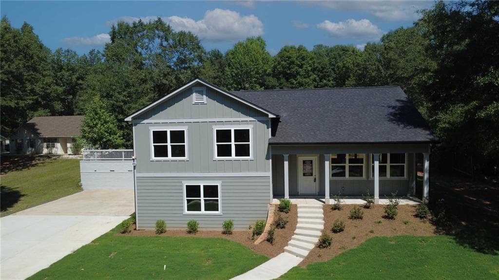 3 bedroom, 3 bathroom, 2,493 sq ft single family residence for sale at 645 Mountainview Drive, Covington, GA 30016
