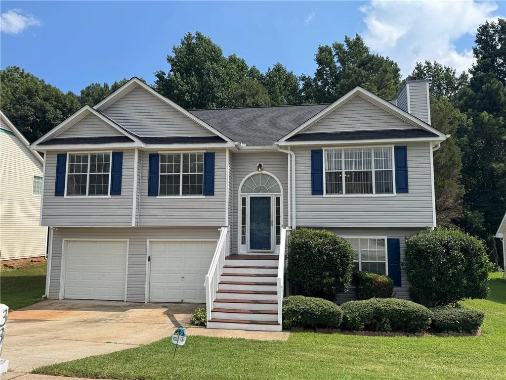 4 bedroom, 3 bathroom, 2,013 sq ft single family residence under contract at 334 Summer Hill Circle, Stockbridge, GA 30281
