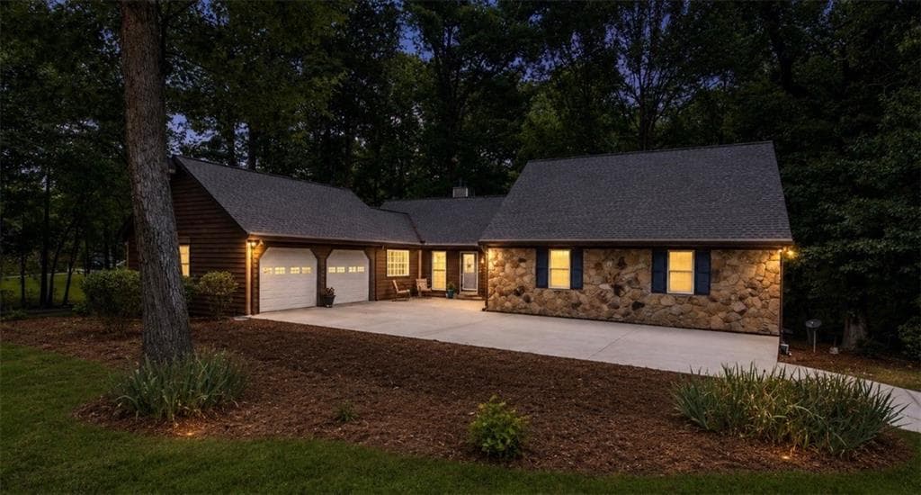 5 bedroom, 3 bathroom, 3,990 sq ft single family residence for sale at 1677 Heritage Drive, Snellville, GA 30078