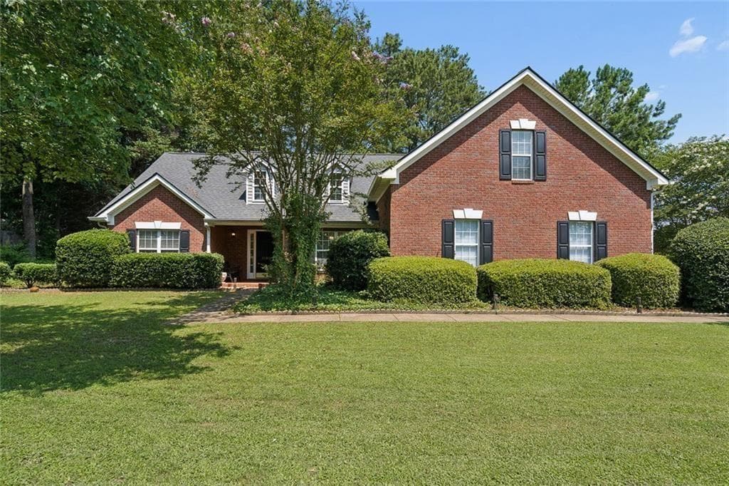 4 bedroom, 3 bathroom, 2,110 sq ft single family residence for sale at 1192 Apalachee Run Trail, Dacula, GA 30019