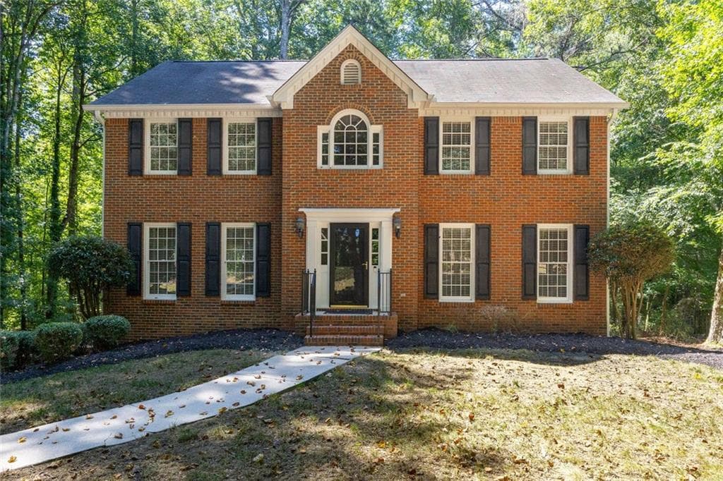 4 bedroom, 3 bathroom, 2,902 sq ft single family residence under contract at 4951 Lost Mountain Trace, Kennesaw, GA 30152