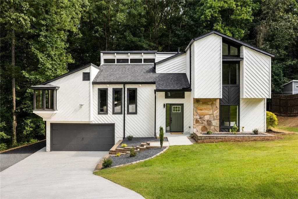 4 bedroom, 3 bathroom, 3,240 sq ft single family residence sold at 3800 Northpoint Drive, Marietta, GA 30062