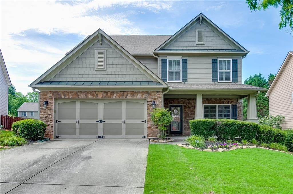 3 bedroom, 3 bathroom, 2,451 sq ft single family residence under contract at 7823 Keepsake Lane, Flowery Branch, GA 30542
