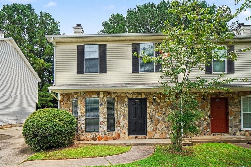 3 bedroom, 3 bathroom, 1,332 sq ft townhouse under contract at 3554 Hopkins Court, Powder Springs, GA 30127