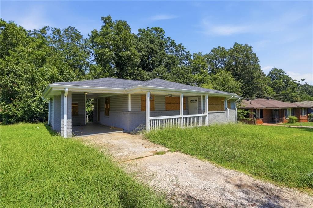 3 bedroom, 1 bathroom, 1,544 sq ft single family residence for sale at 2824 Lynda Place, Decatur, GA 30032