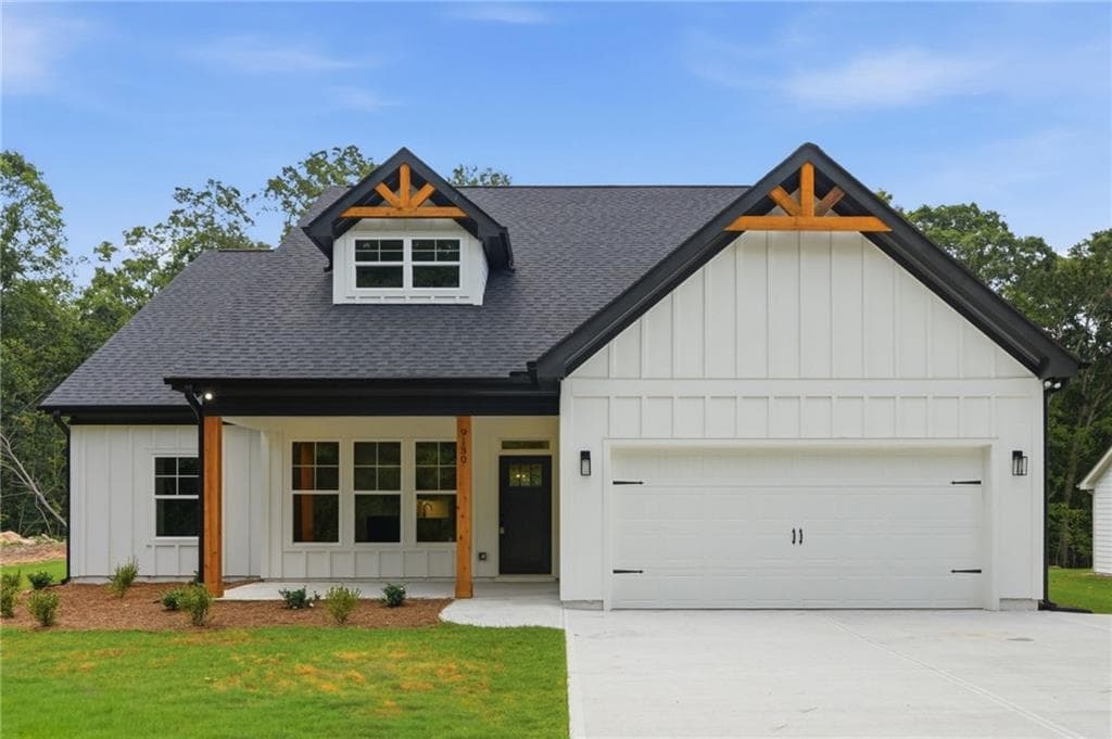 4 bedroom, 2 bathroom, 1,988 sq ft single family residence for sale at 9130 Lisa Circle, Gainesville, GA 30506